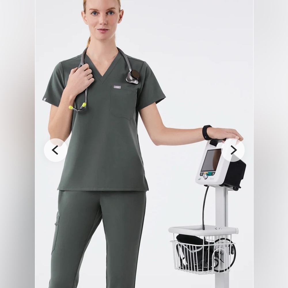Figs Bonsai Scrubs
